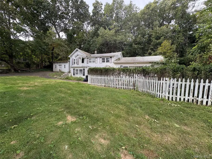 27 Shady Lane, Huntington, NY 11743 - #3
