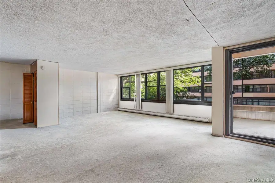 7-24 166th Street #2D, Beechhurst, NY 11357 - #3