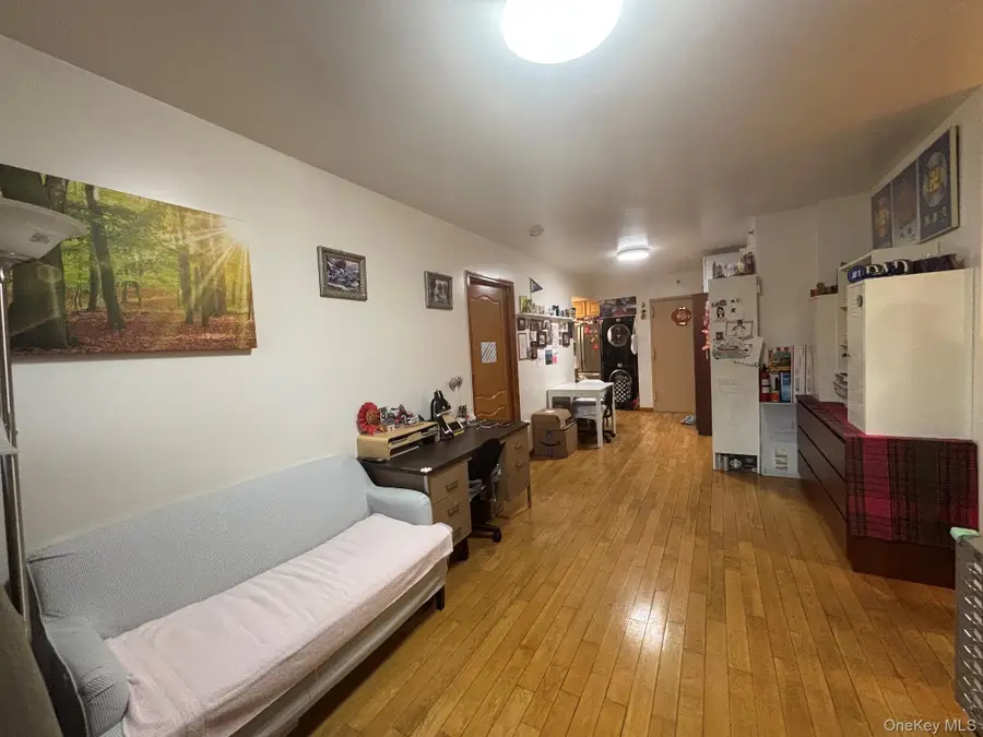 144-77 Barclay Avenue #4B, Flushing, NY 11355 - #3