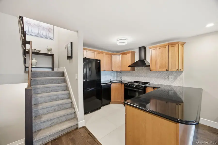 84-62 Austin Street #C3, Kew Gardens, NY 11415 - #3