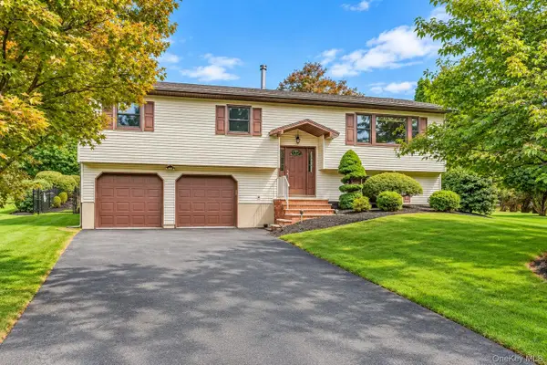 4 Letts Circle, Monroe, NY 10950