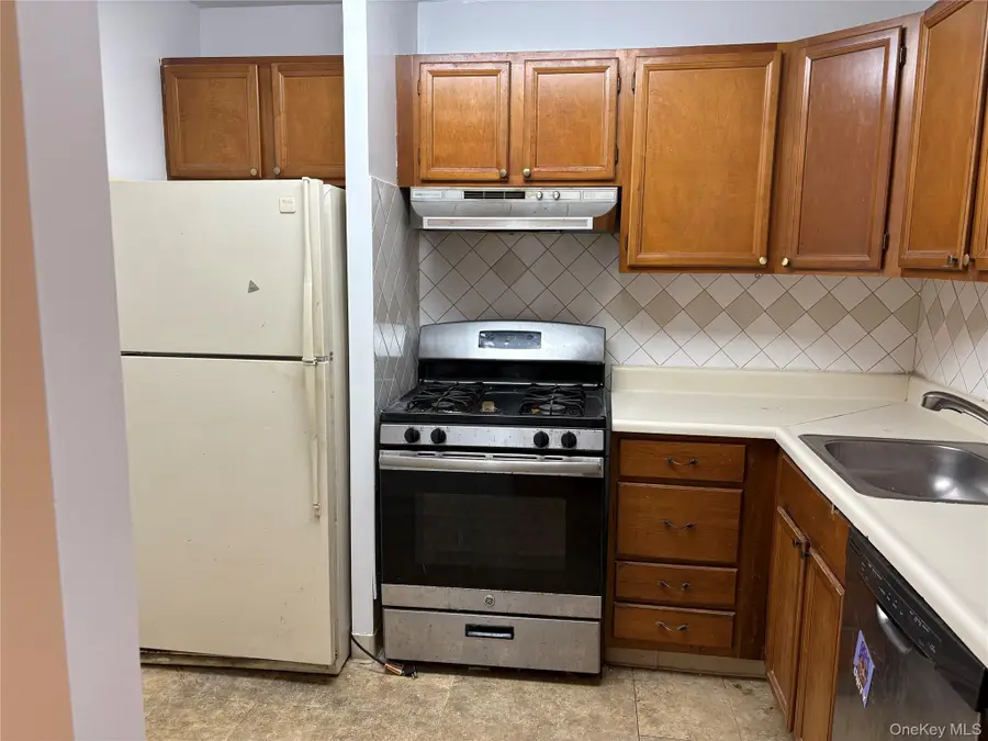 2 Bay Club Drive #10M, Bayside, NY 11360 - #3