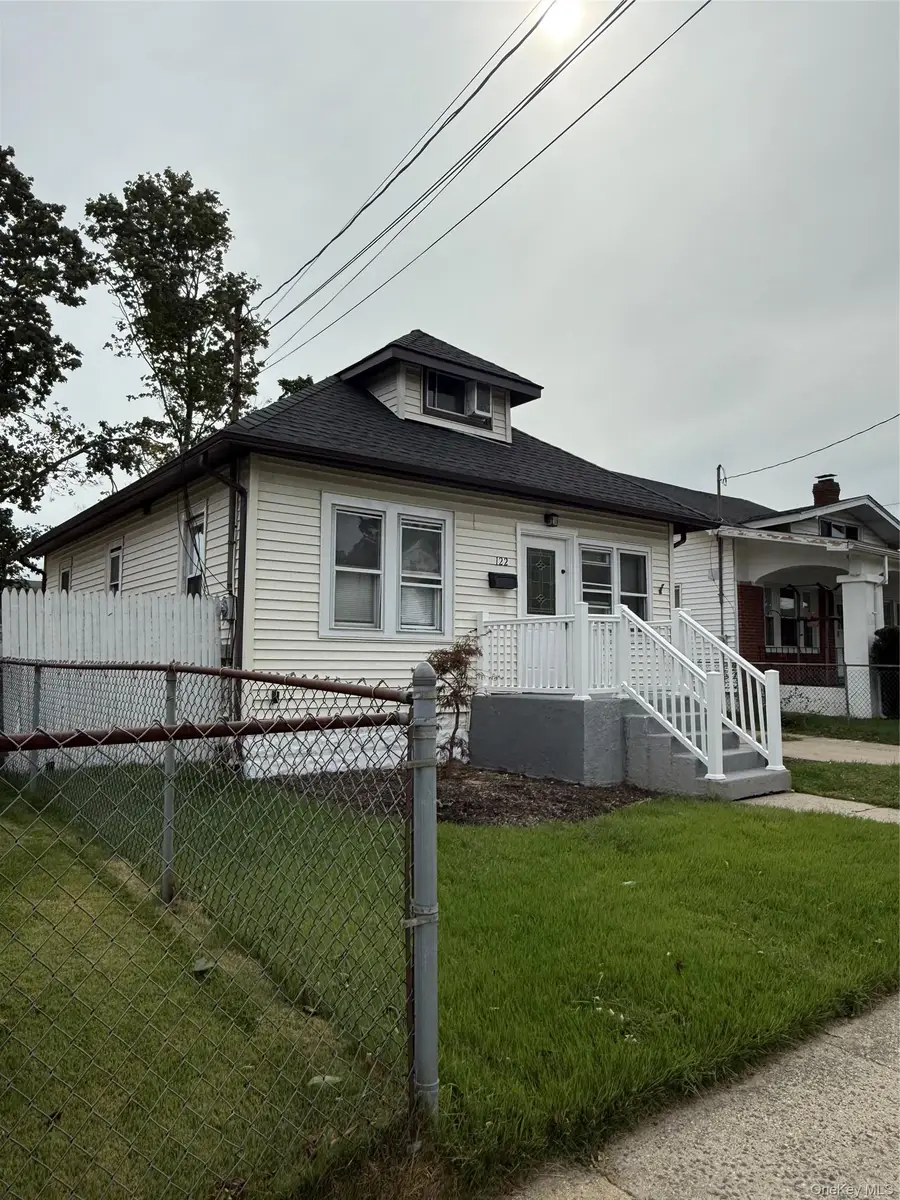 122 Dehnhoff Avenue, Freeport, NY 11520 - #3