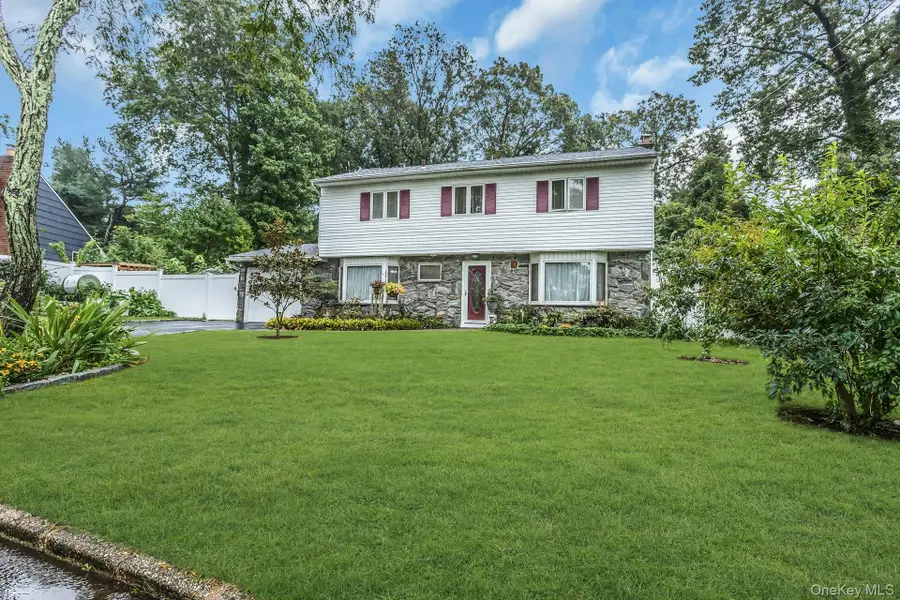 22 Rolling Hills Drive, Huntington Station, NY 11746 - #2