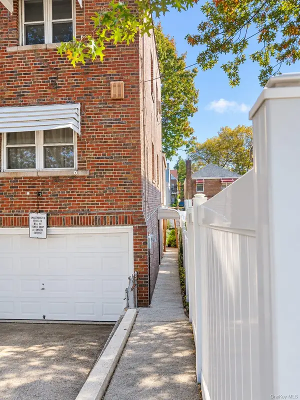 4086 Grace Avenue, Bronx, NY 10466