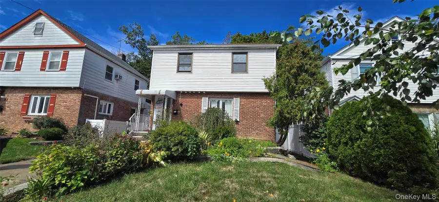 20811 Richland Avenue, Oakland Gardens, NY 11364 - #2