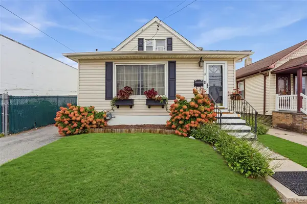 19 Catherine Avenue, Franklin Square, NY 11010