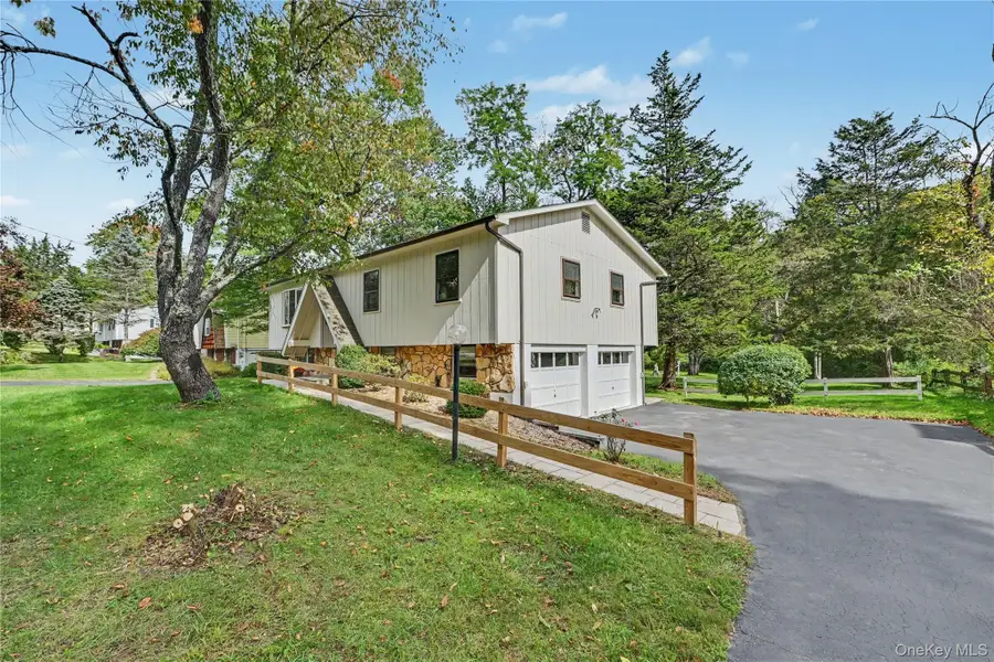 26 Tamarack Hill Drive, Poughkeepsie, NY 12603 - #2
