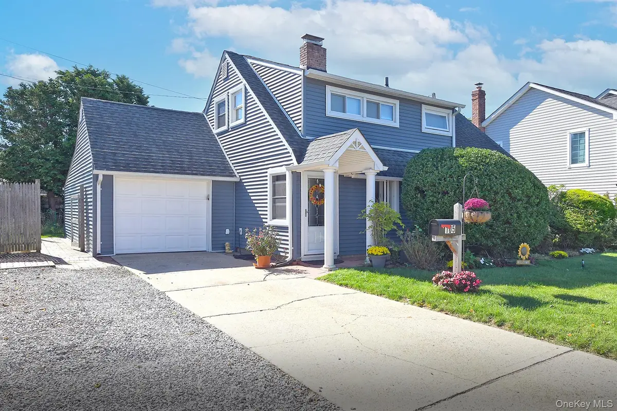 105 Bucket Lane, Levittown, NY 11756 - #1
