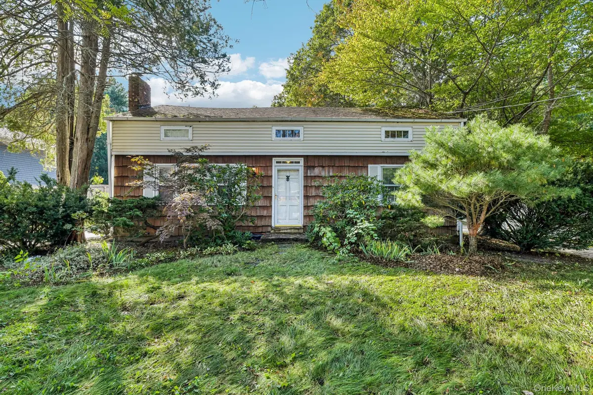 18 Wrana Street, Medford, NY 11763 - #1