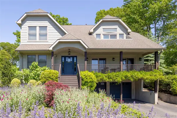 1600 Westview Drive, Mattituck, NY 11952
