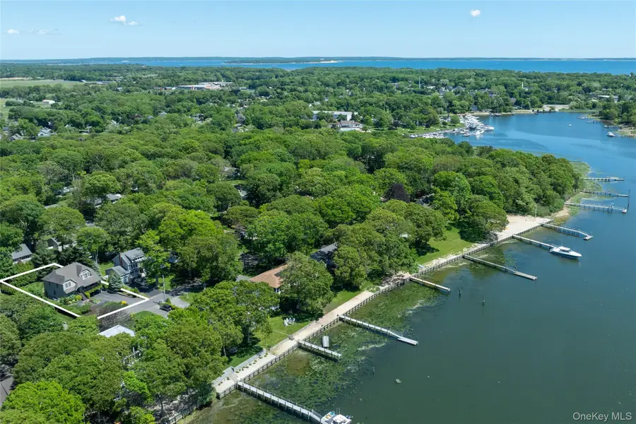 1600 Westview Drive, Mattituck, NY 11952 - #2