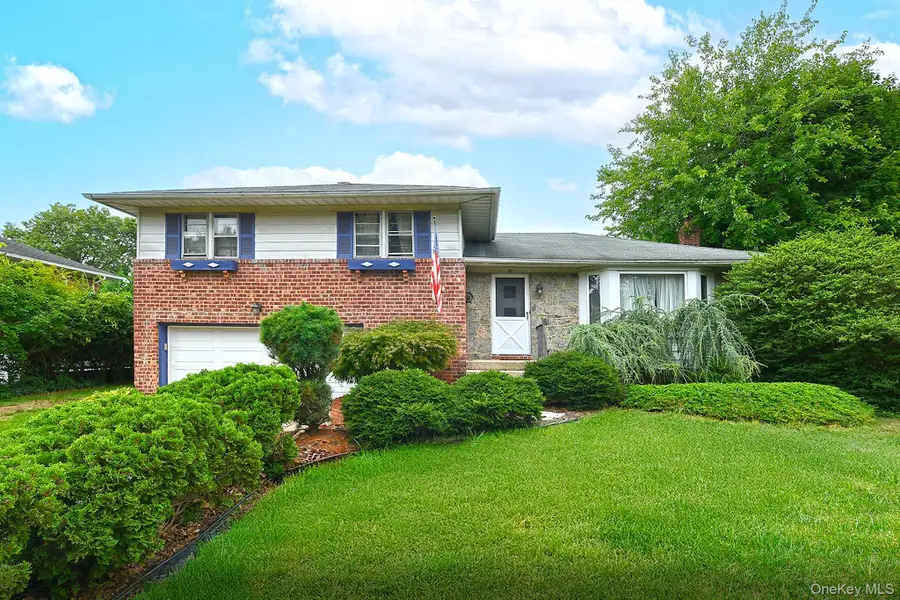 21 Goldfield Street, Melville, NY 11747 - #2