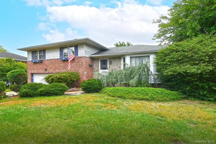 21 Goldfield Street, Melville, NY 11747 - #3