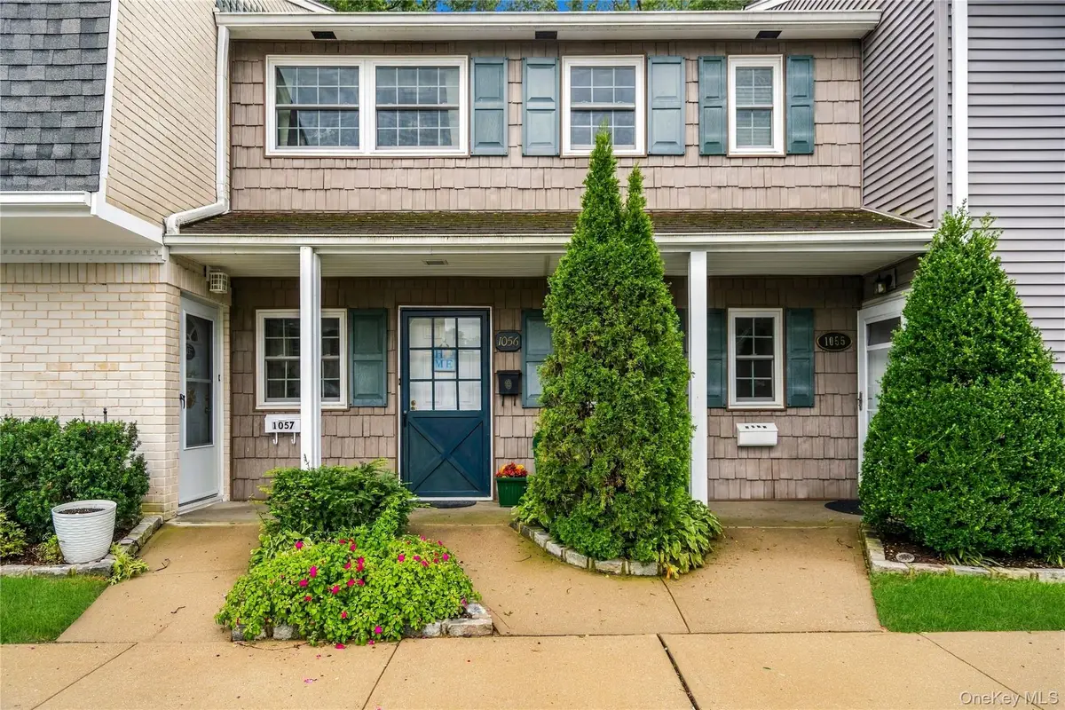 1056 Village Drive #1056, Hauppauge, NY 11788 - #1