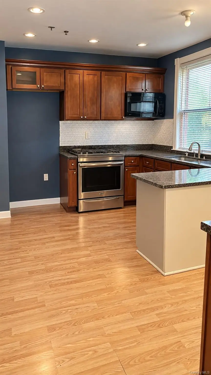 291 Clinton Avenue, Cedarhurst, NY 11516 - #3