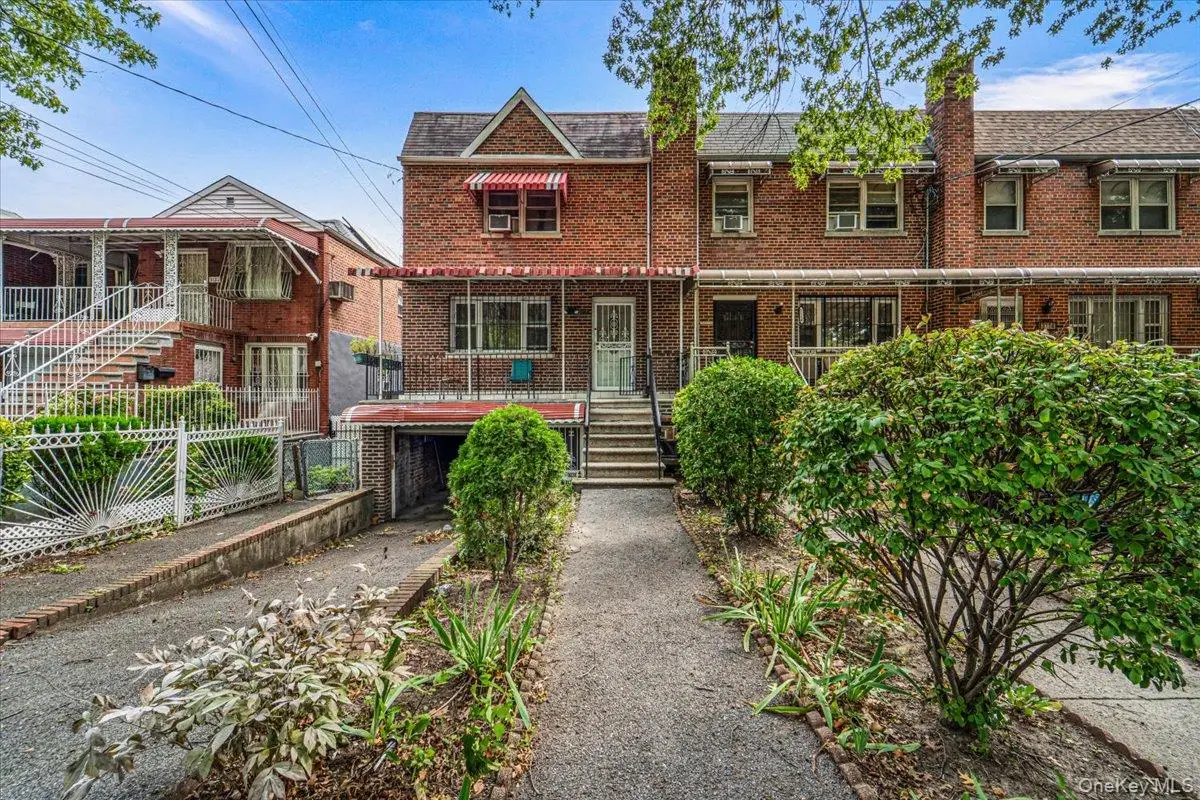 3118 Eastchester Road, Bronx, NY 10469 - #1