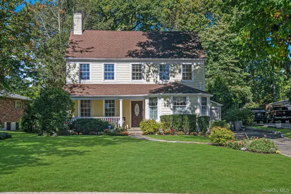 86 Summit Road, Port Washington, NY 11050
