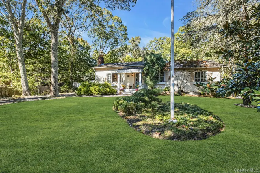 111 E Bay Avenue, Hampton Bays, NY 11946 - #2