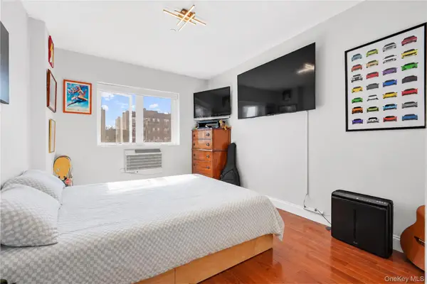 2821 36th Street #4R, Astoria, NY 11103