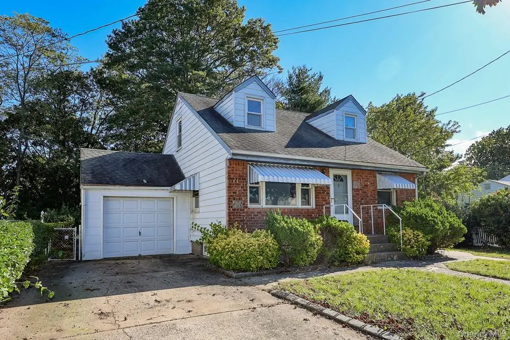 62 9th Avenue, Mineola, NY 11501 - #1