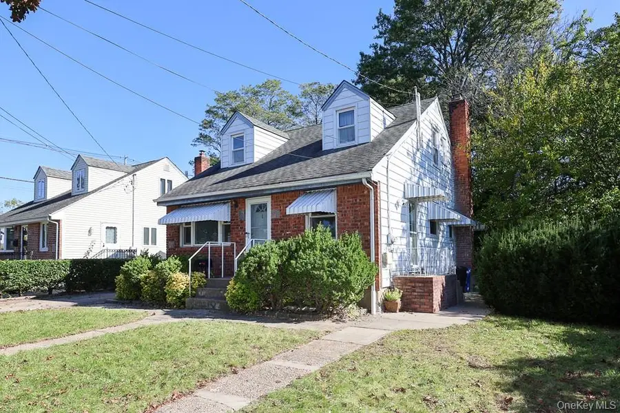 62 9th Avenue, Mineola, NY 11501 - #3