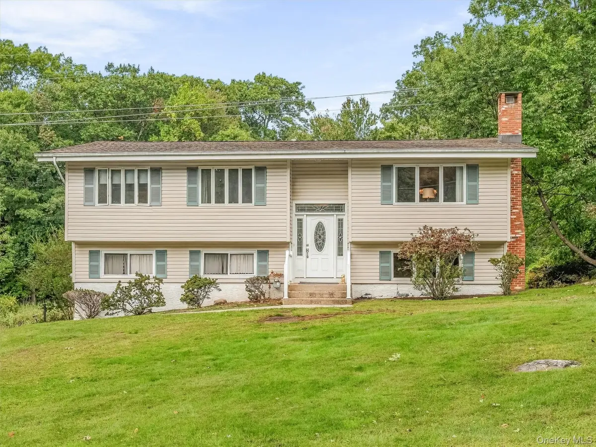 24 Dorchester Drive, Airmont, NY 10952 - #1