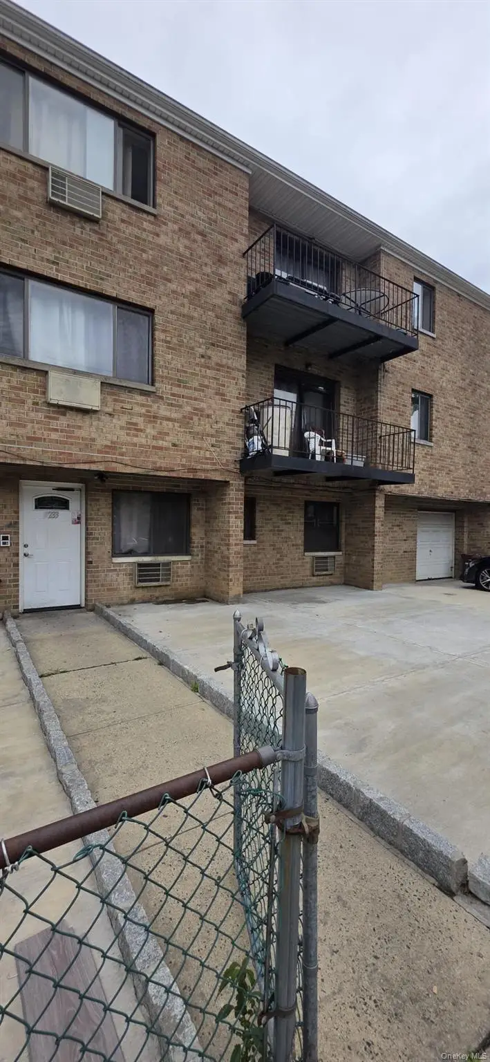 3233 Ely Avenue, Bronx, NY 10469 - #1