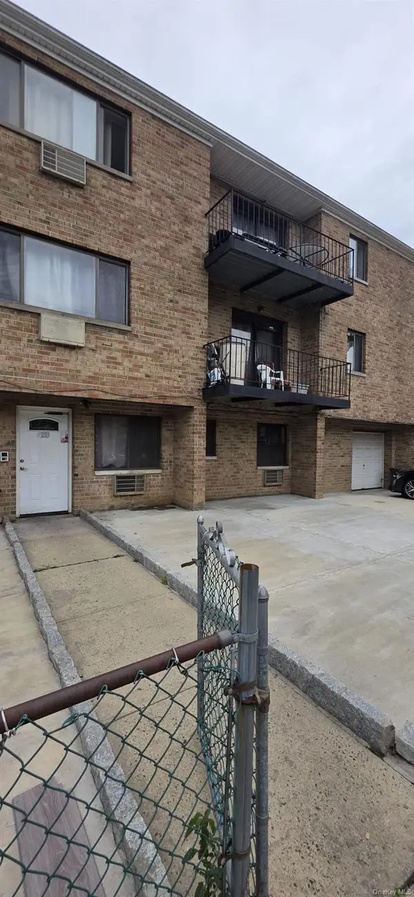 3233 Ely Avenue, Bronx, NY 10469