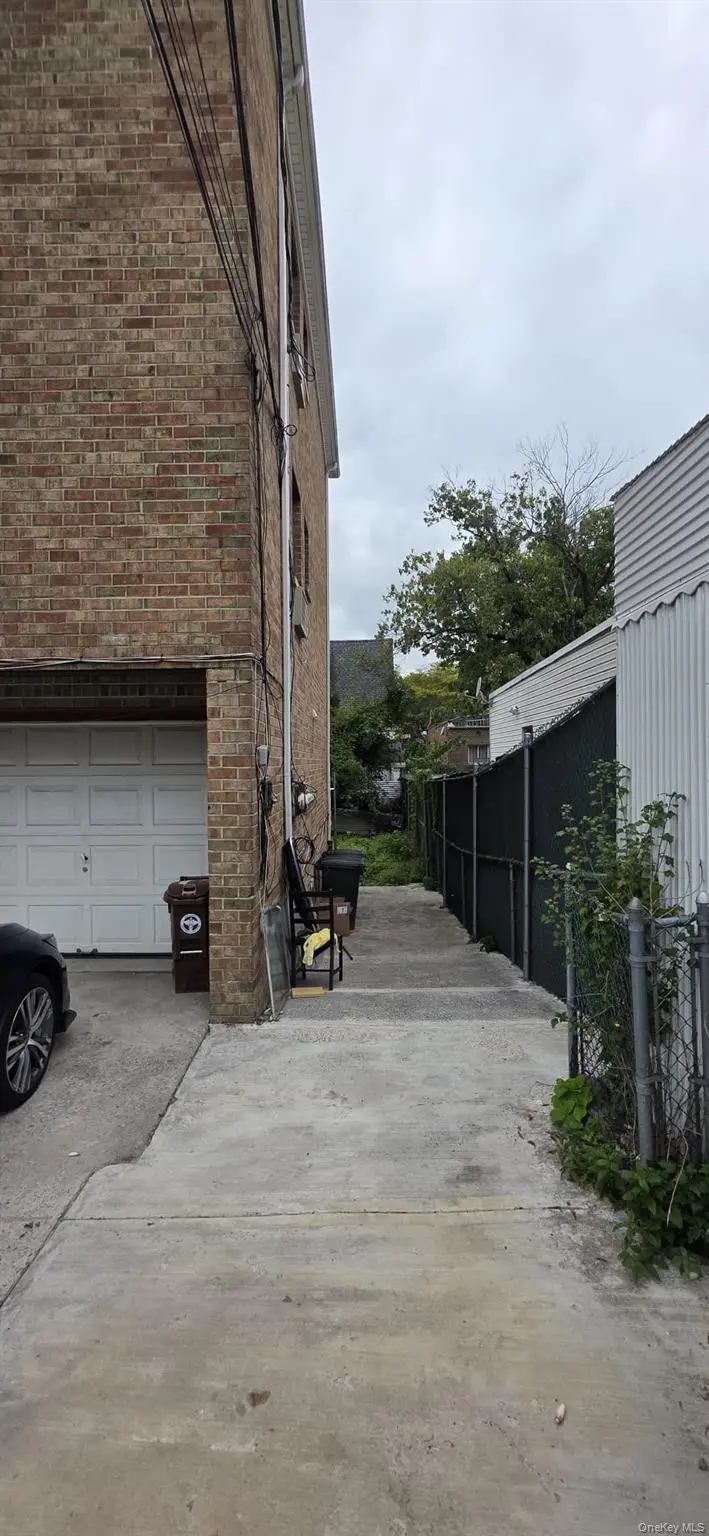 3233 Ely Avenue, Bronx, NY 10469 - #2