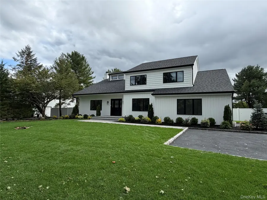 230 Willis Avenue, Syosset, NY 11791 - #2