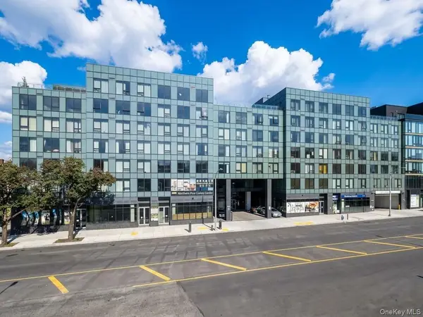14449 S Northern Boulevard #412, Flushing, NY 11354