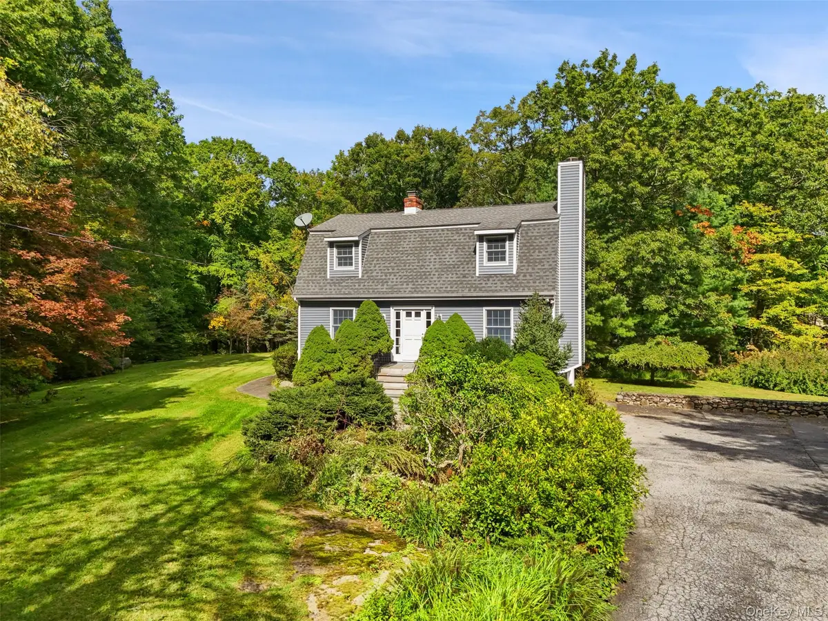 15 Benger Road, Pound Ridge, NY 10576 - #1