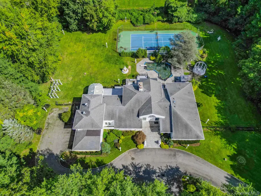 6 Quail Path, Glen Head, NY 11545 - #3
