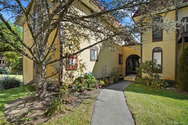 7 Granada Crescent #2, White Plains, NY 10603