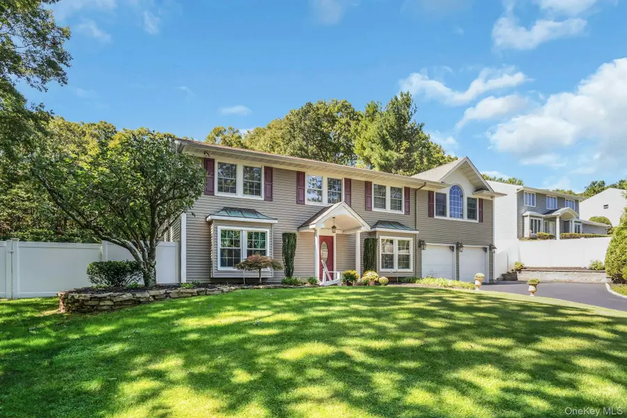 43 Stonehurst Lane, Dix Hills, NY 11746 - #3