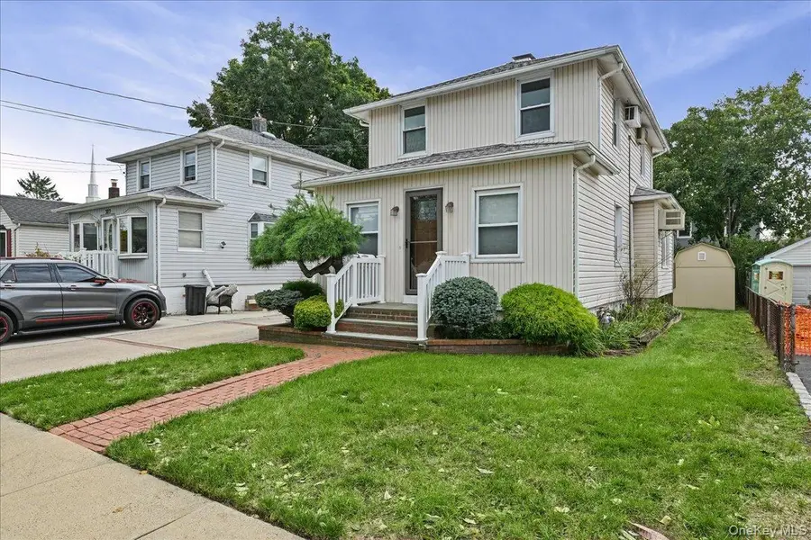309 Frederick Avenue, Bellmore, NY 11710 - #2