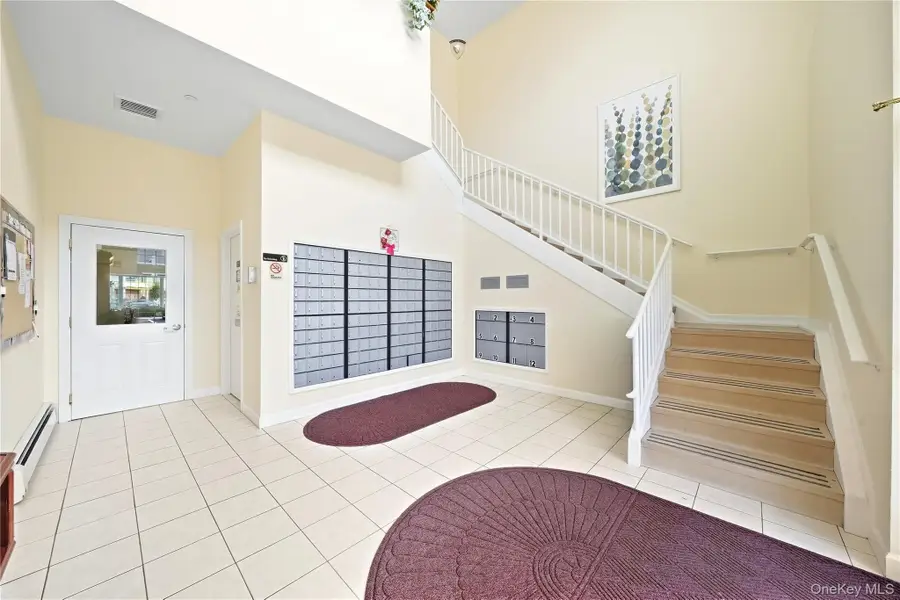 137 Francesca Way, Amityville, NY 11701 - #3
