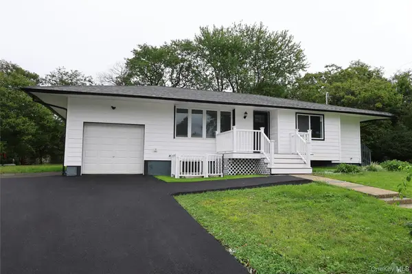 1537 Agate Street, Bay Shore, NY 11706