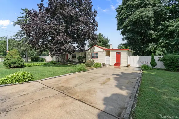125 1st Street, Brentwood, NY 11717