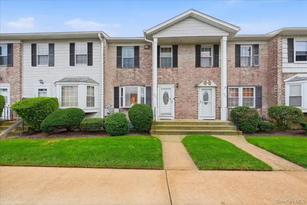 2927 Grand Avenue #16, Baldwin, NY 11510