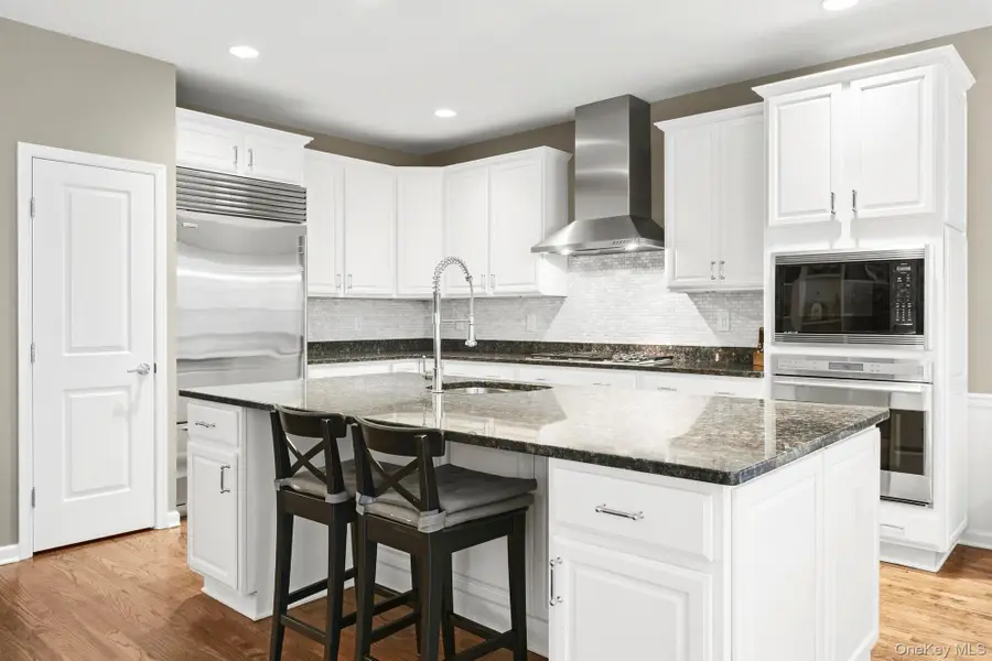 30 Kimberly Drive, Westhampton, NY 11977 - #2