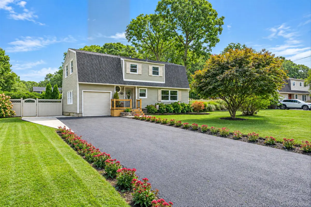 27 Wagner Drive, Coram, NY 11727 - #1