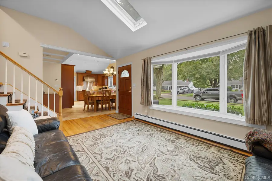 655 Hyman Avenue, Bay Shore, NY 11706 - #3