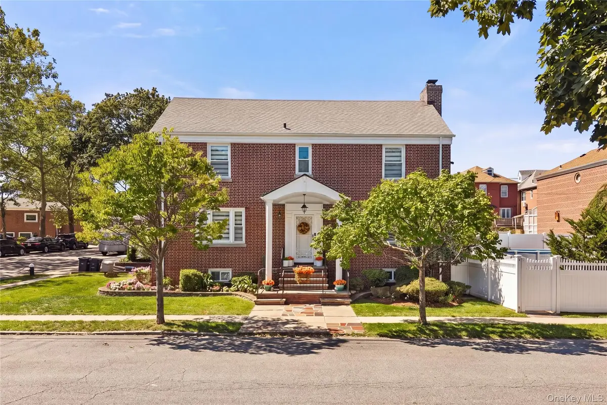 2053 Van Hoesen Avenue, Bronx, NY 10461 - #1
