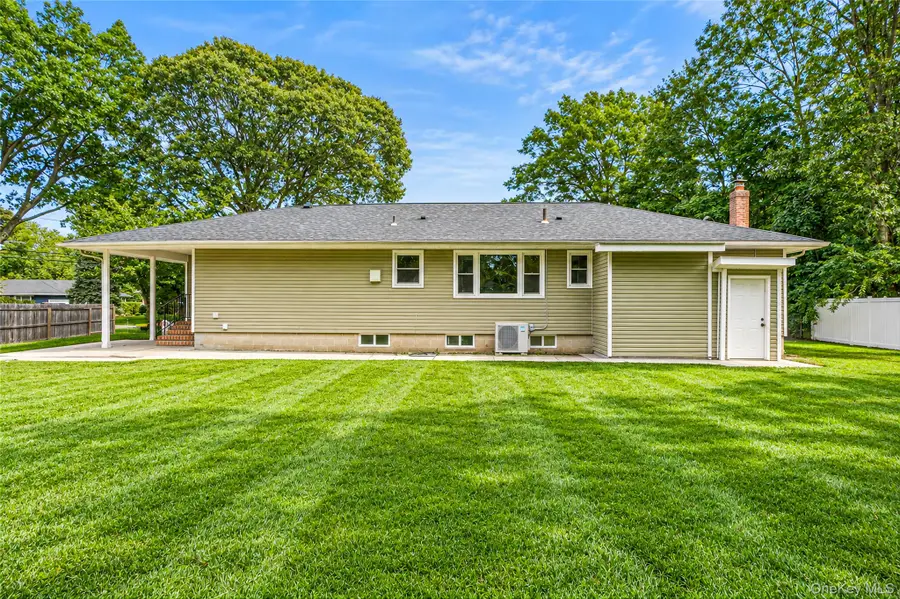 132 Smith Avenue, Holbrook, NY 11741 - #3