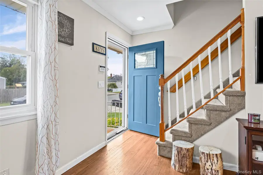 328 1st Avenue, Lindenhurst, NY 11757 - #3