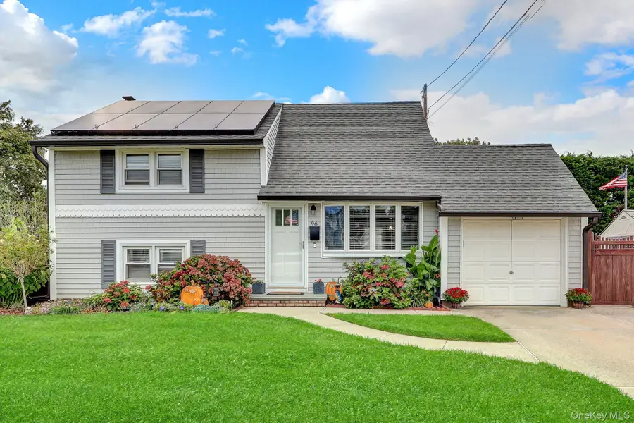96 Washington Avenue, Islip Terrace, NY 11752 - #2