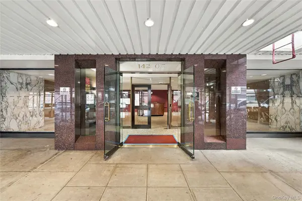 142-05 Roosevelt Avenue #206, Flushing, NY 11354