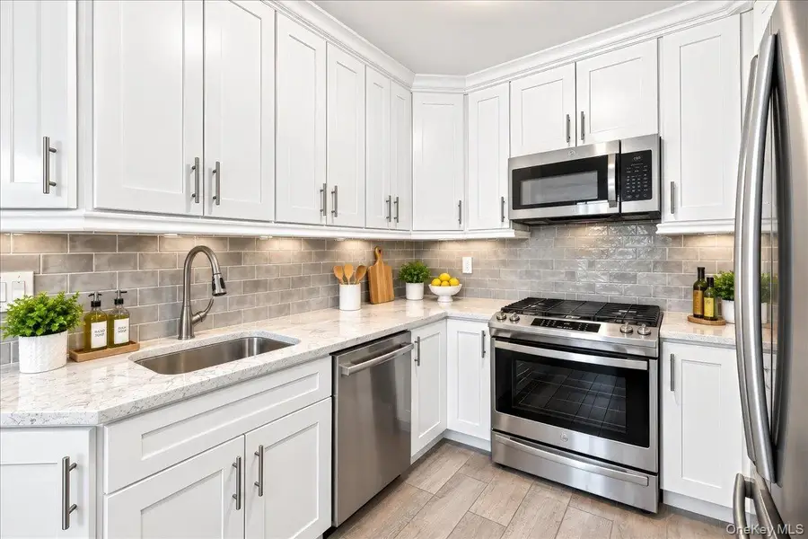 5635 Netherland Avenue #2C, Bronx, NY 10471 - #2